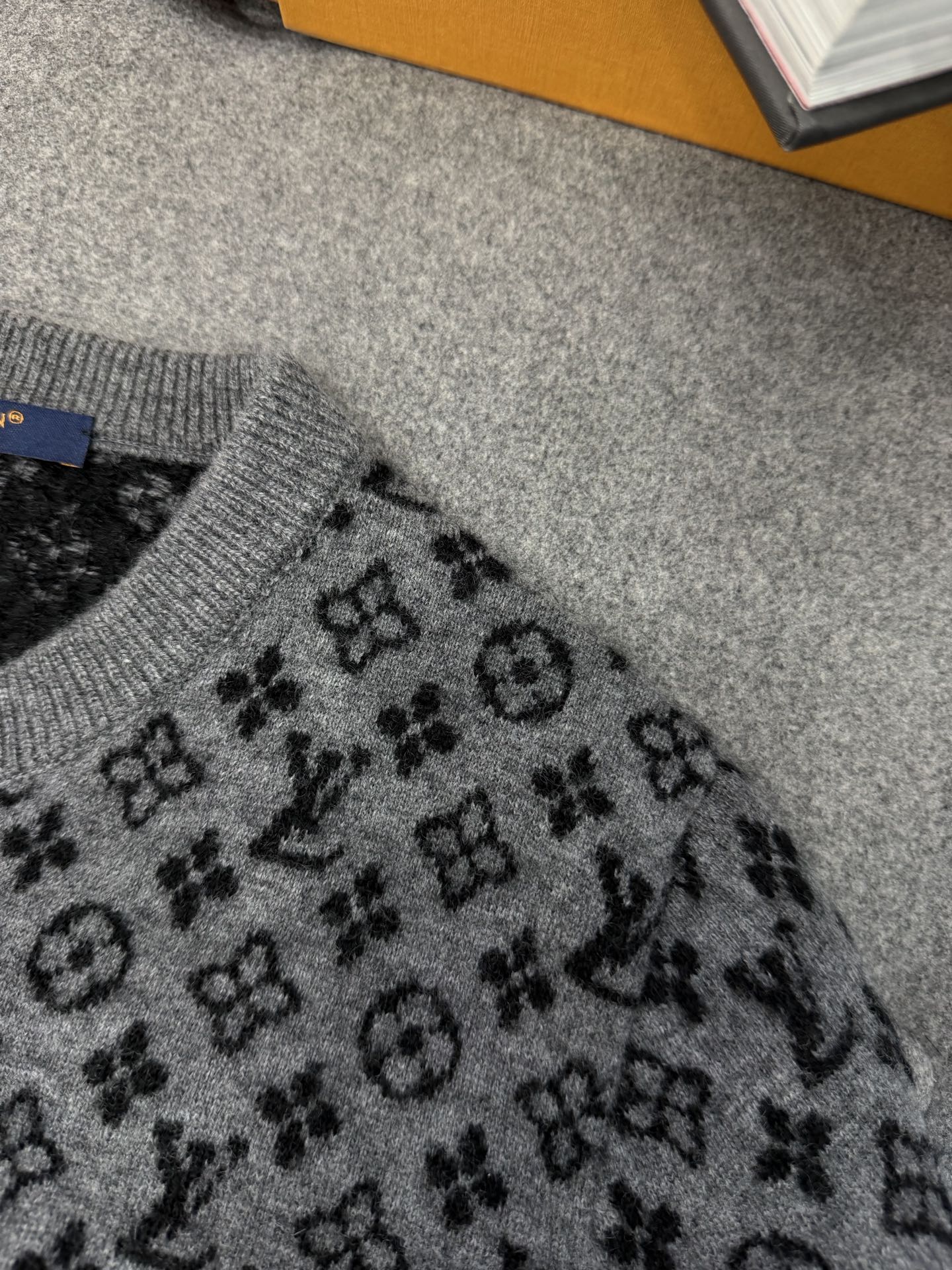 TJ셀러 / 루이비통 기모 가디건