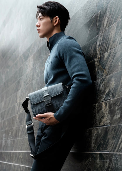 TJ셀러 / 디올 자수 니트