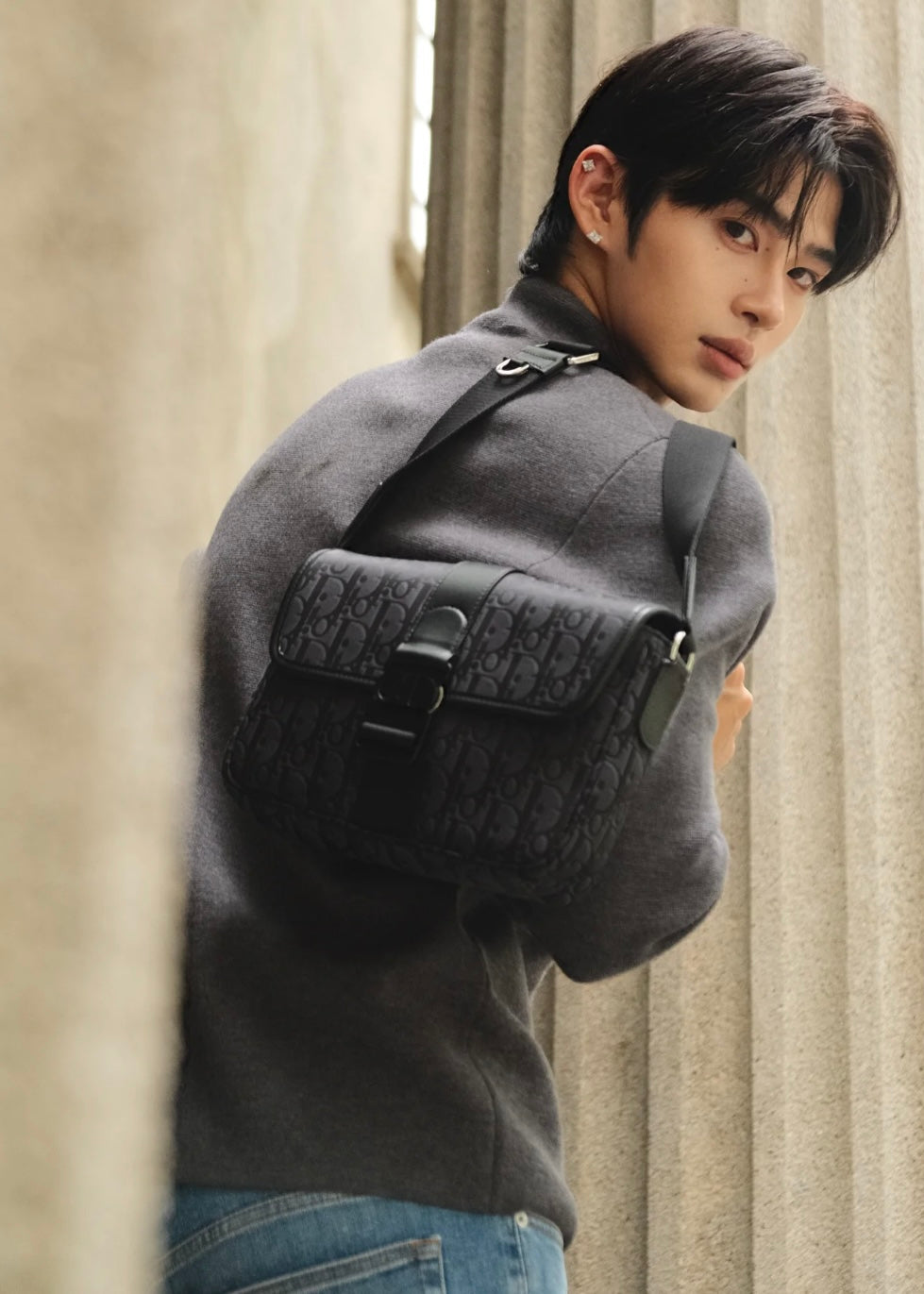 TJ셀러 / 디올 자수 니트