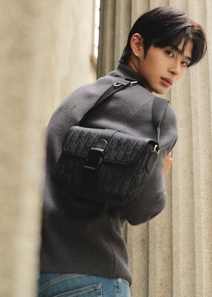 TJ셀러 / 디올 자수 니트