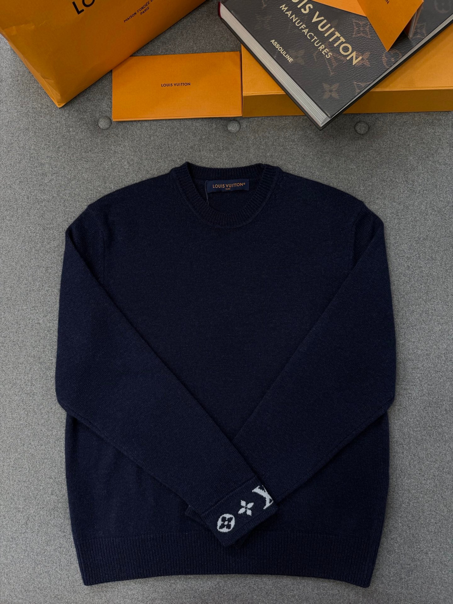 TJ셀러 / 루이비통 염소털 블라우스