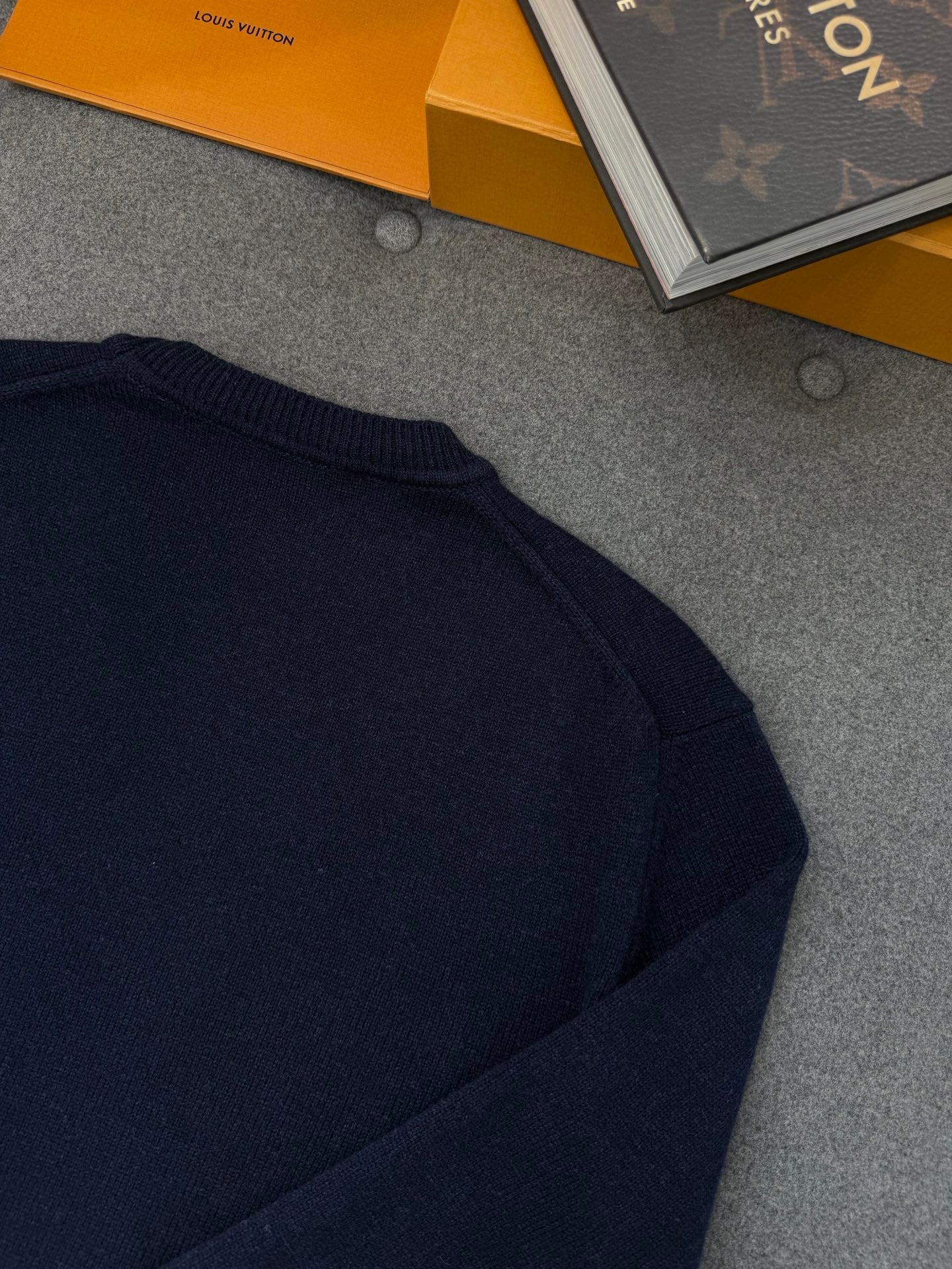 TJ셀러 / 루이비통 염소털 블라우스