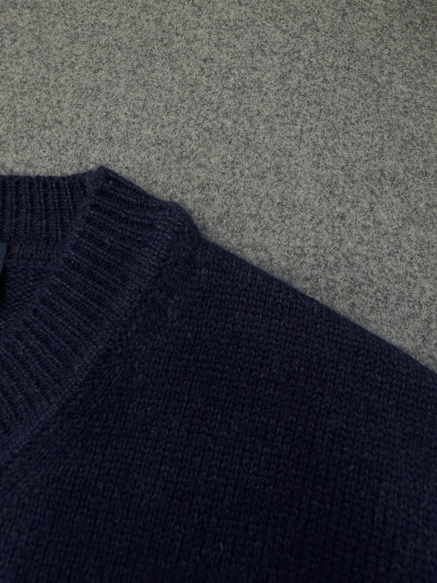 TJ셀러 / 루이비통 염소털 블라우스