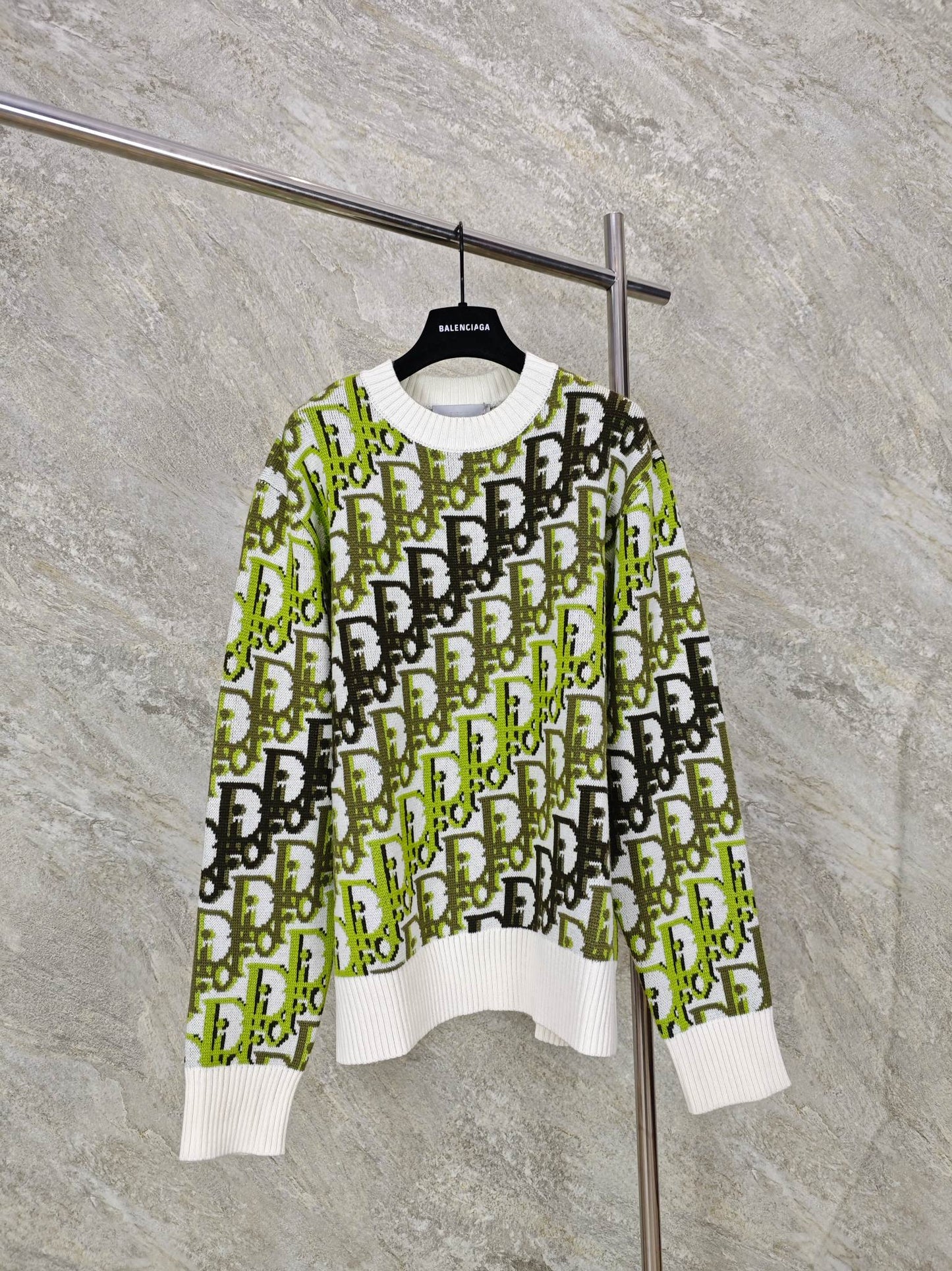 GTR / 디올 라운드 스웨터