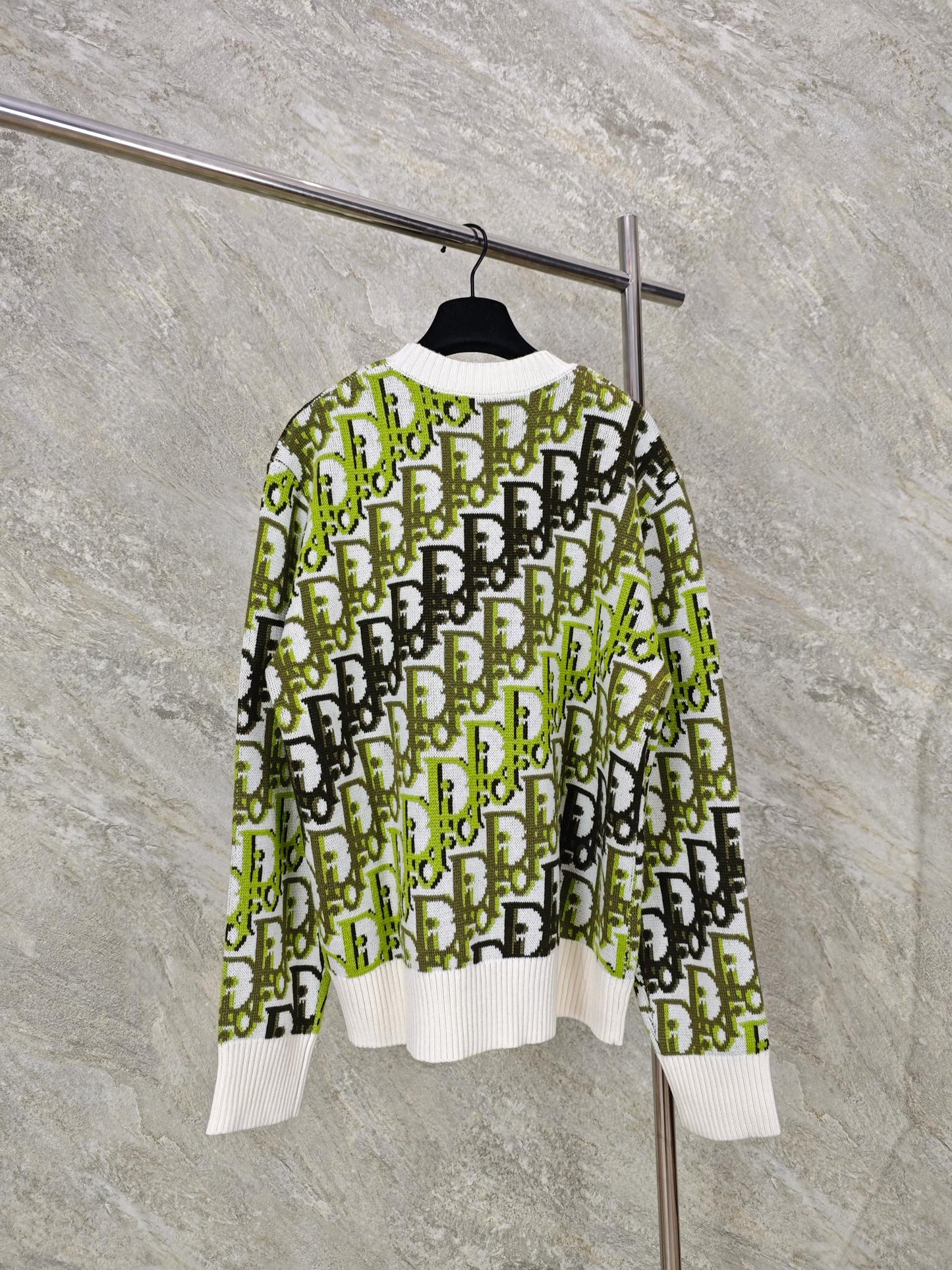 GTR / 디올 라운드 스웨터