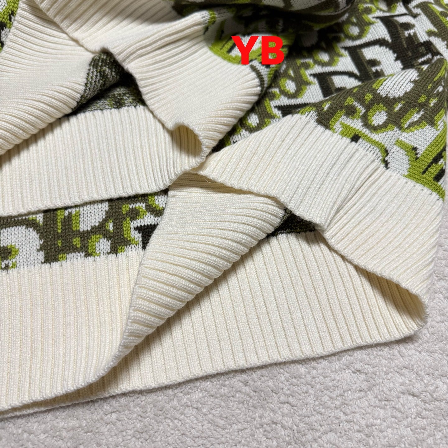 GTR / 디올 라운드 스웨터