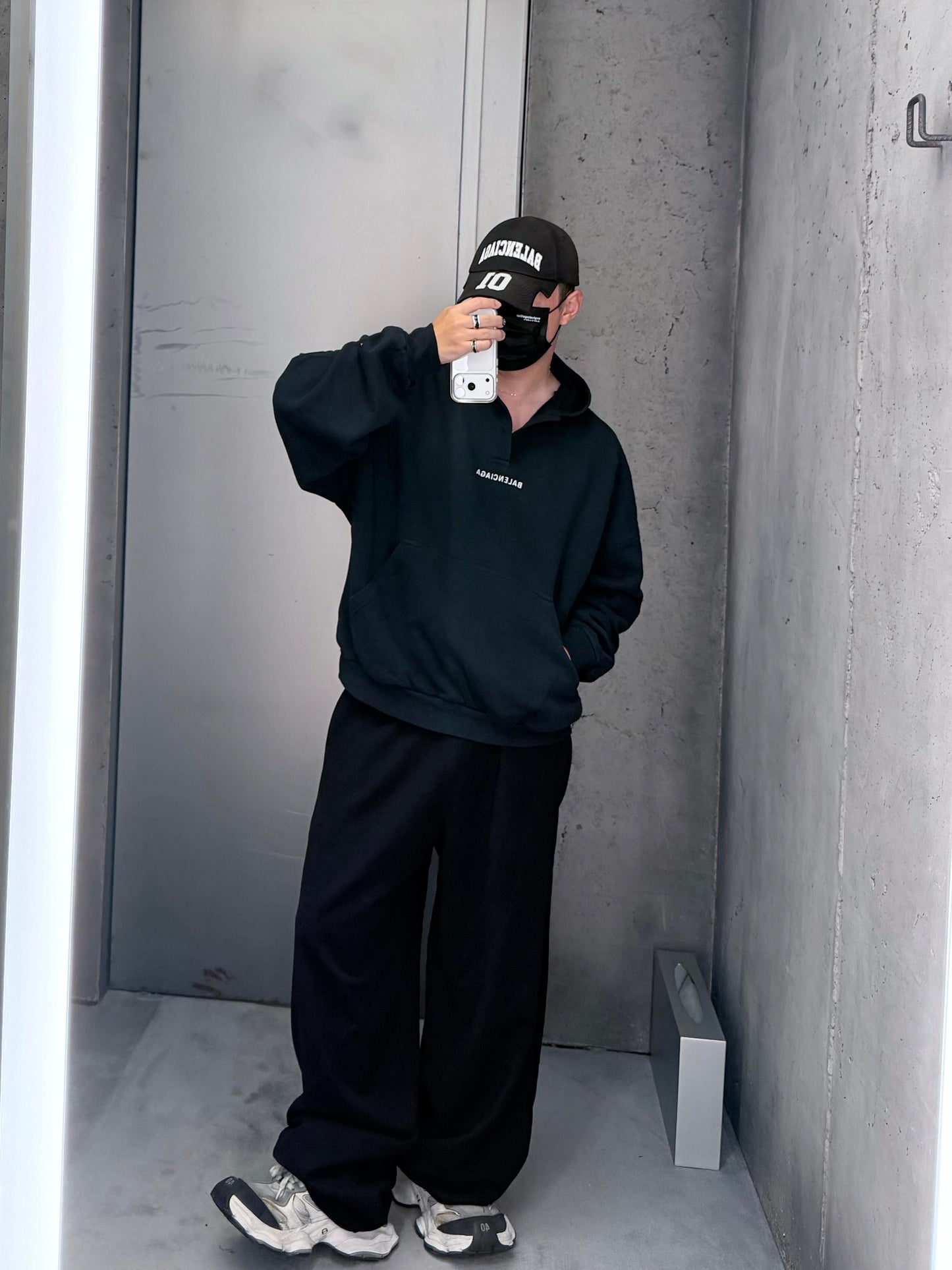 BVG / 발렌시아가 후디