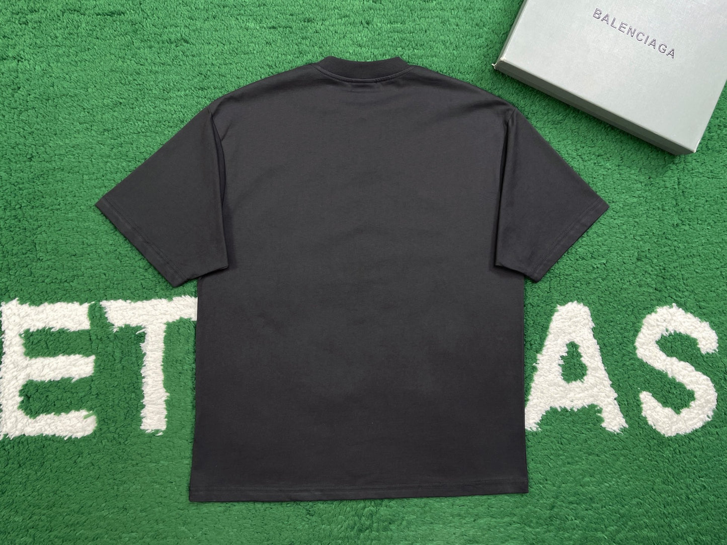 BVG / 발렌시아가 티셔츠