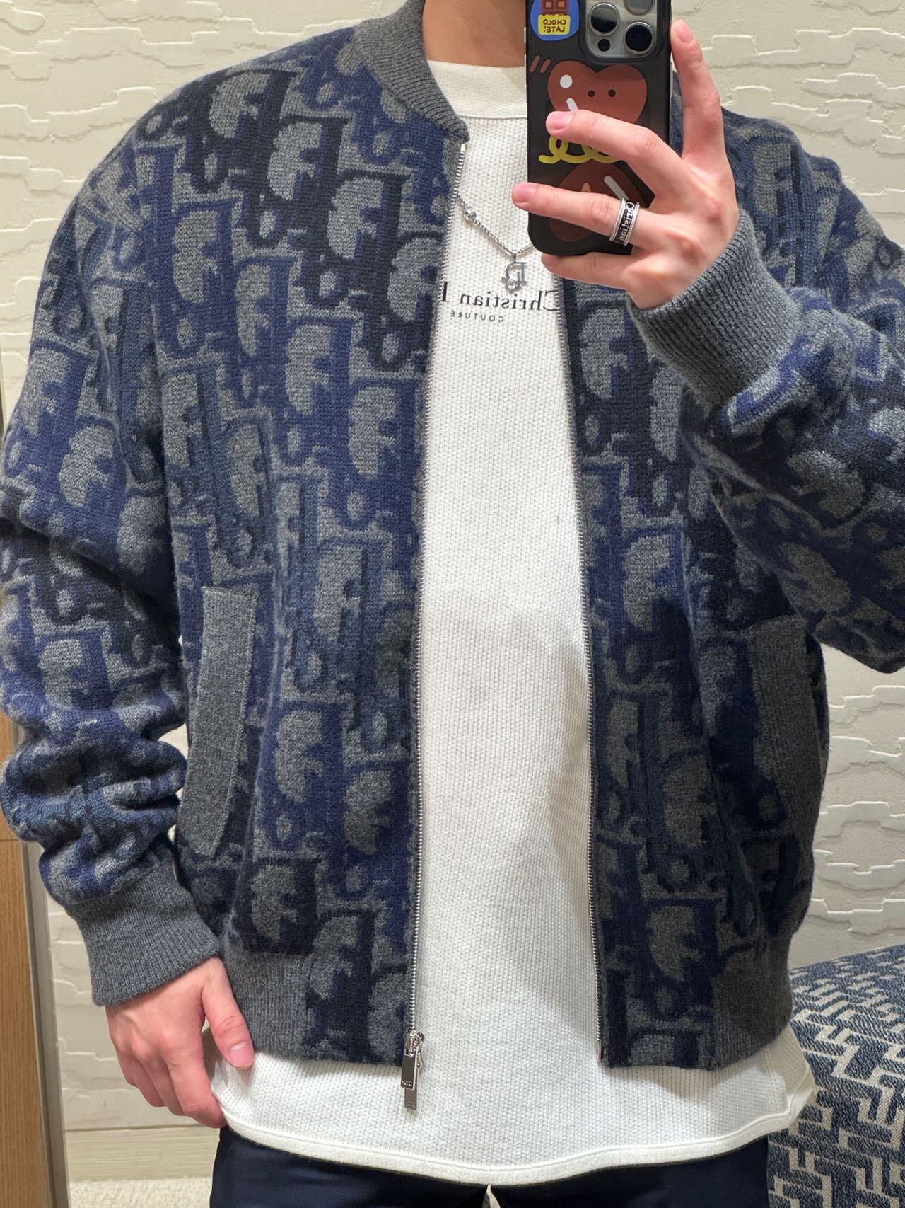 BVG / 디올 니트 코트