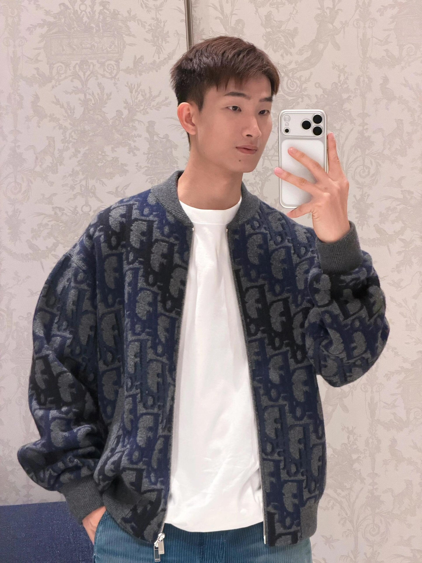 BVG / 디올 니트 코트