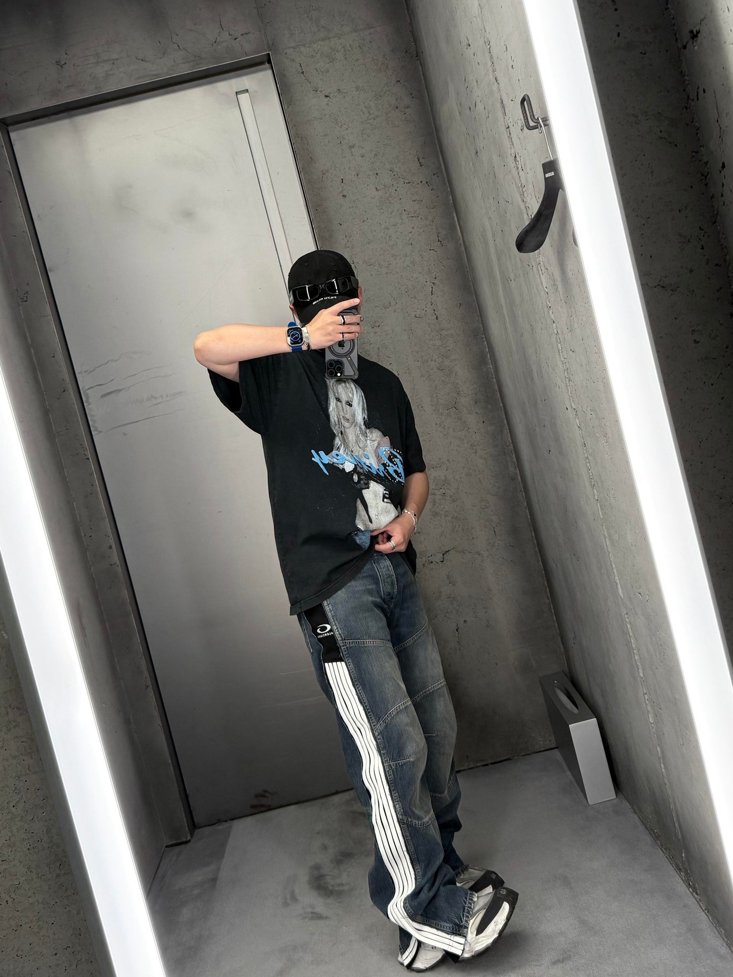 BVG / 발렌시아가 데님 팬츠