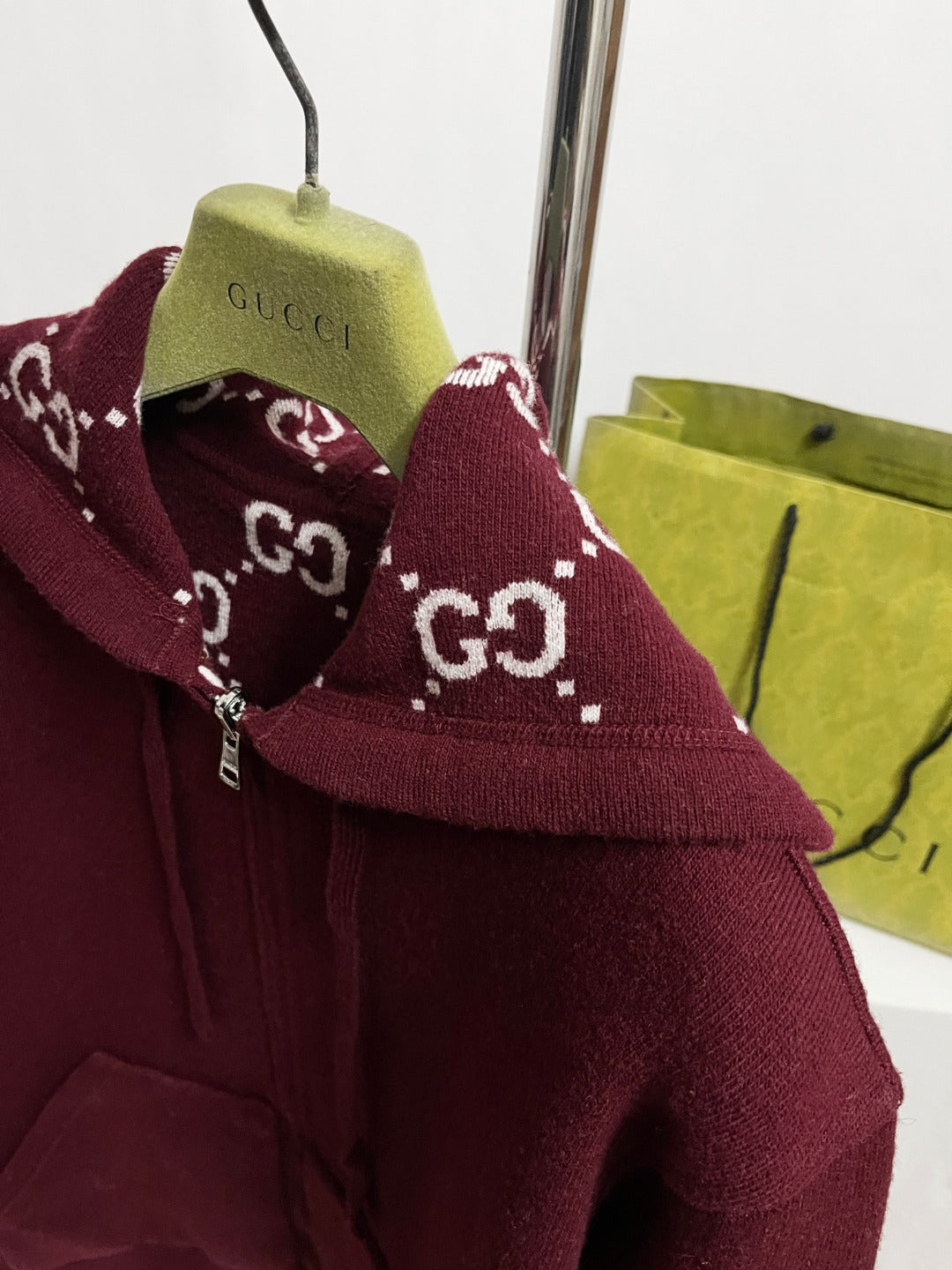 BVG / 구찌 니트 코트