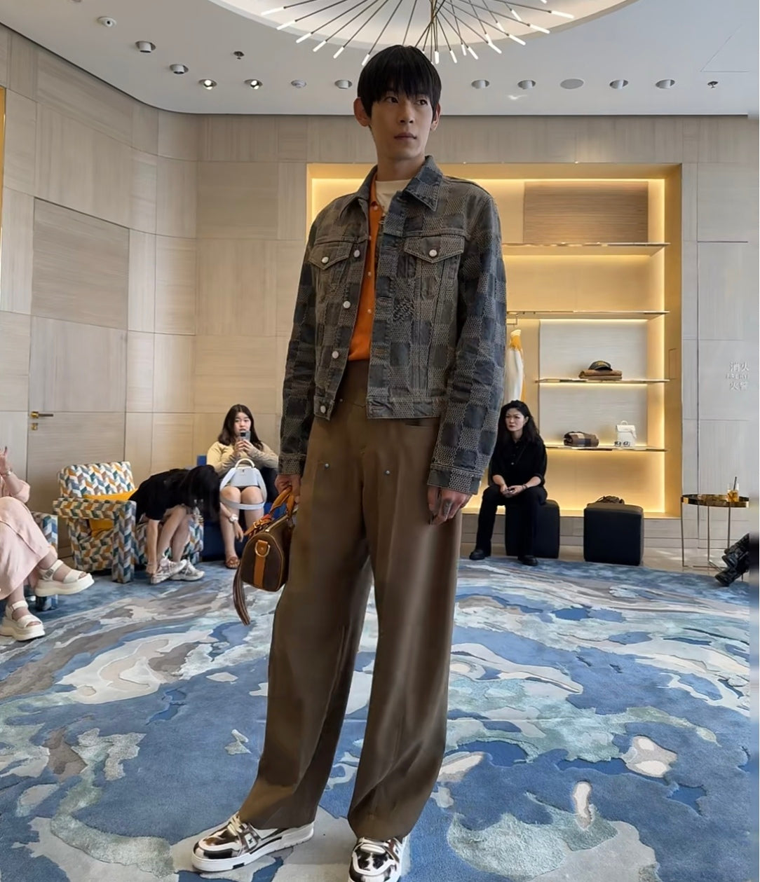 BVG / 루이비통 데님 코트