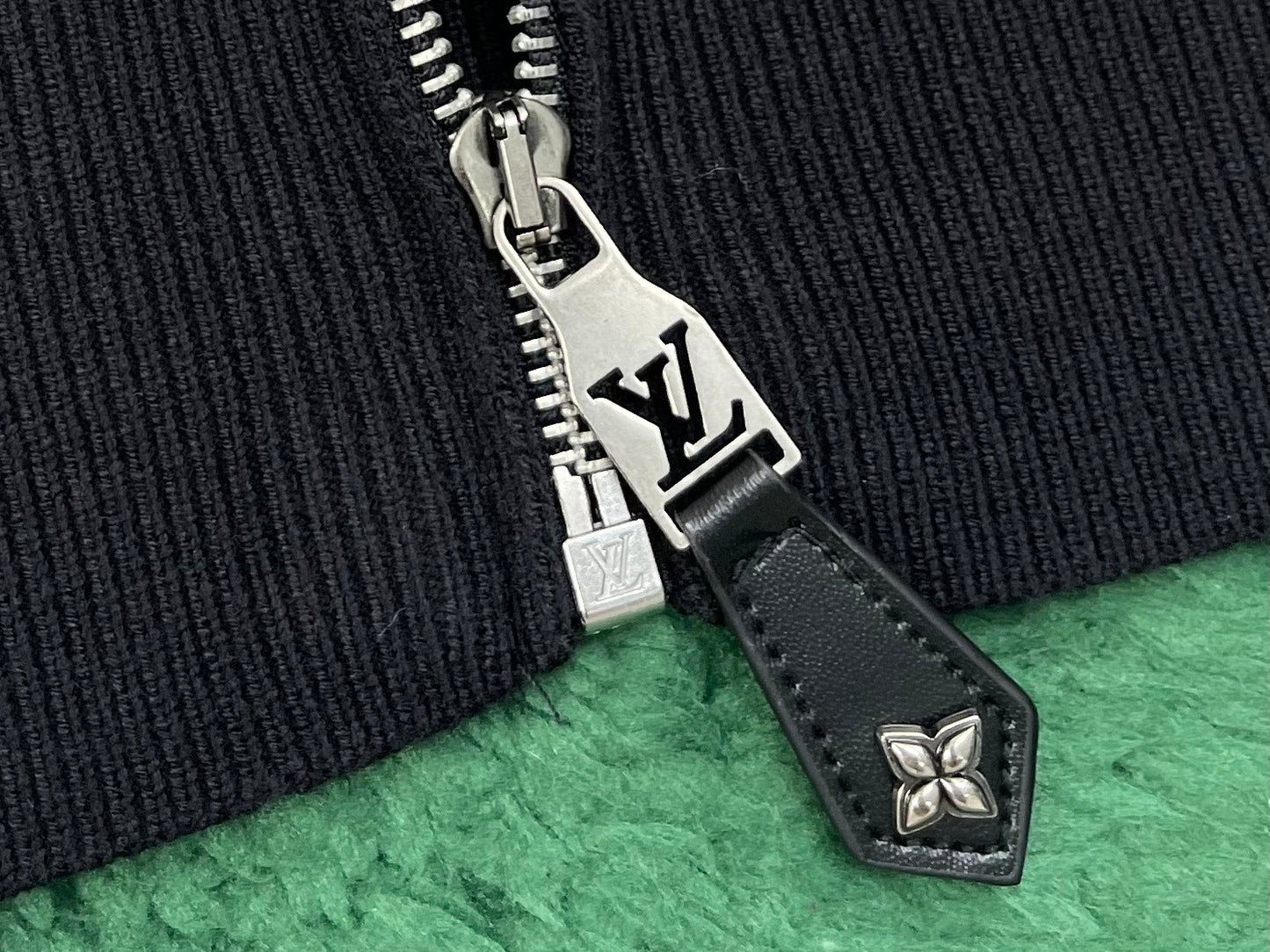 BVG / 루이비통 재킷 코트