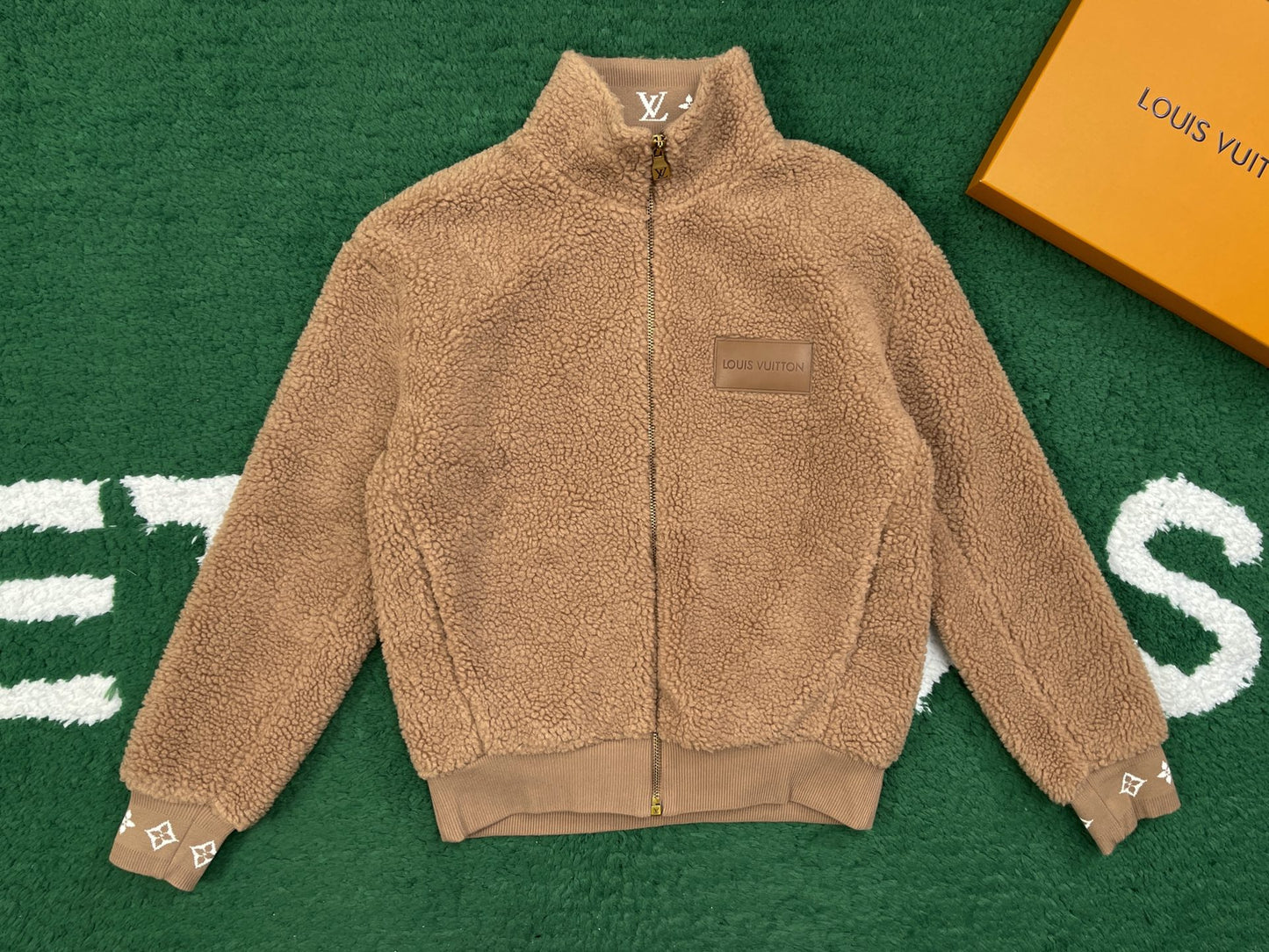 BVG / 루이비통 재킷 코트