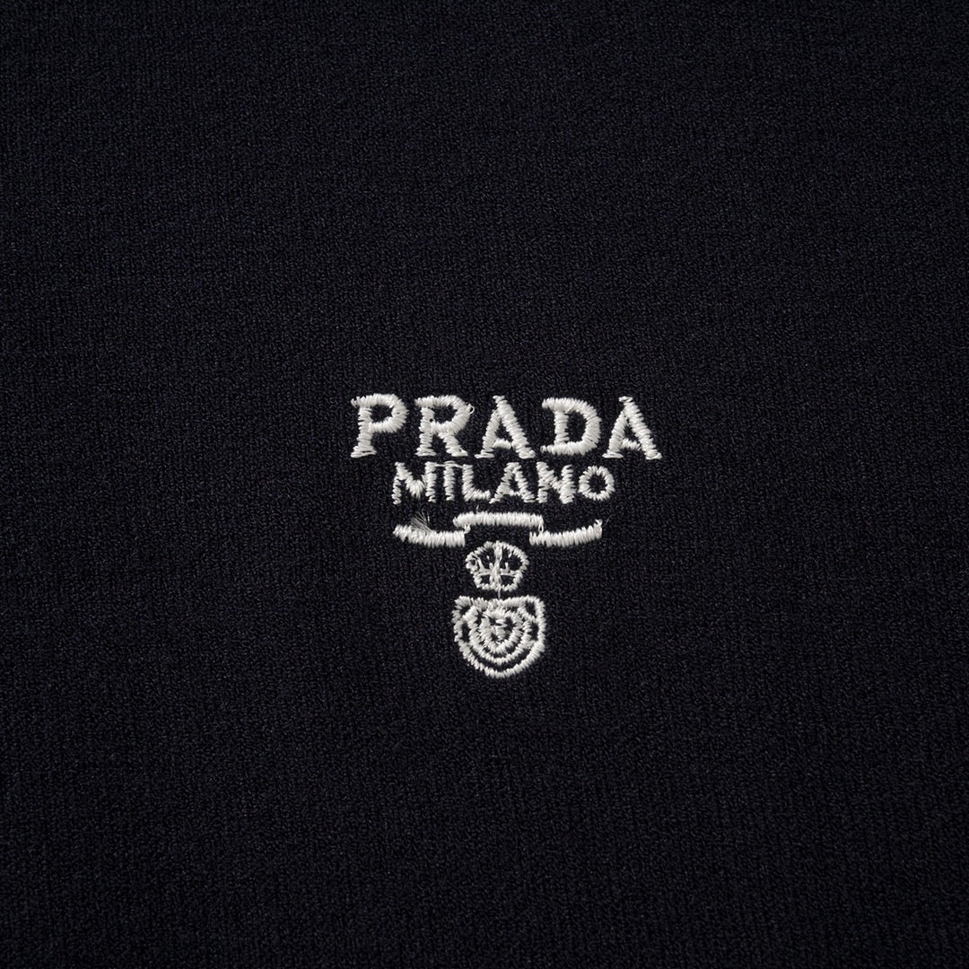 BVG / 프라다 니트