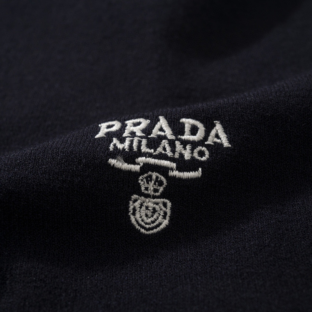 BVG / 프라다 니트