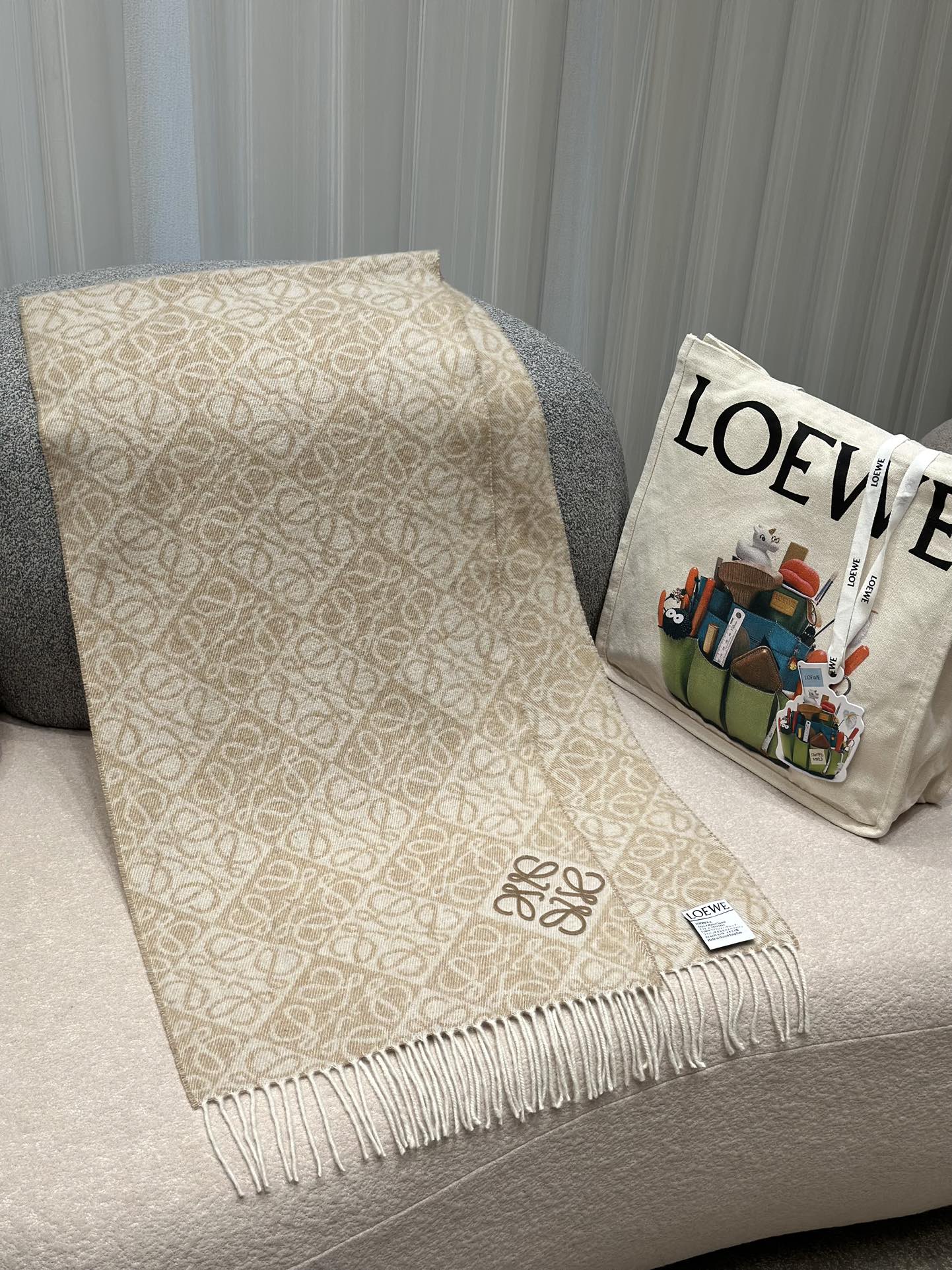 신조 / 로에베 스카프