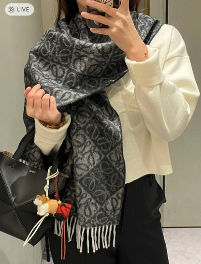 신조 / 로에베 스카프