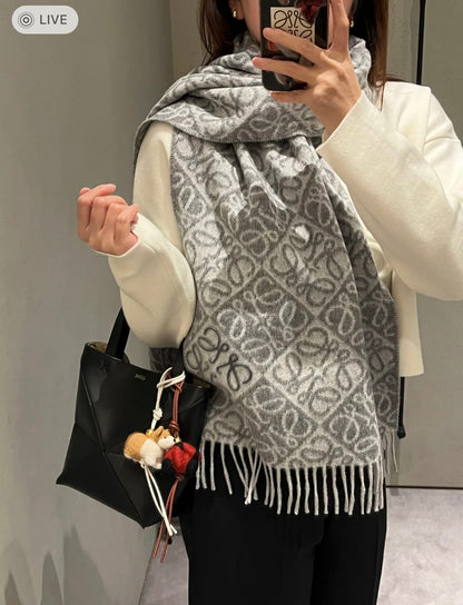 신조 / 로에베 스카프