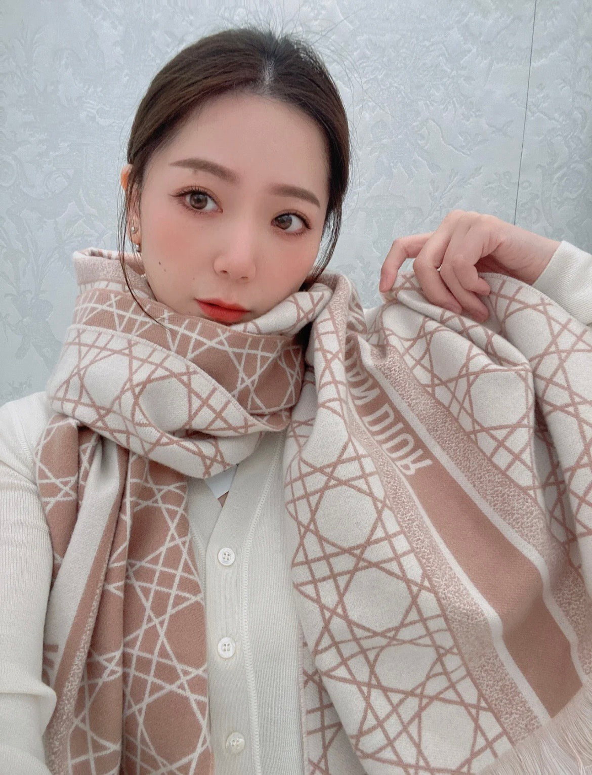 신조 / 디올 스카프