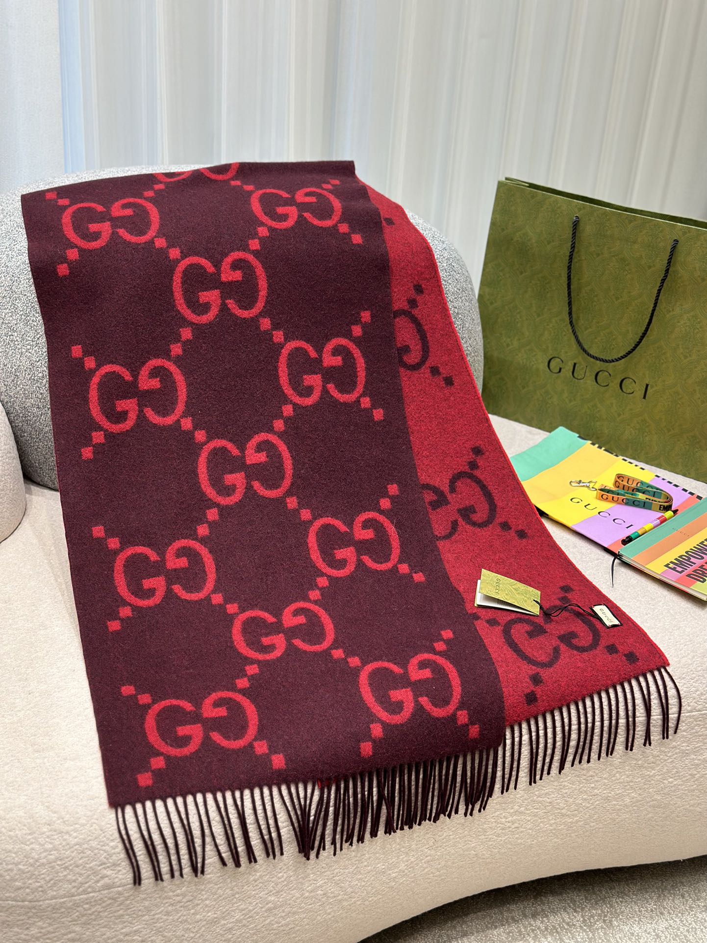 신조 / 구찌 스카프