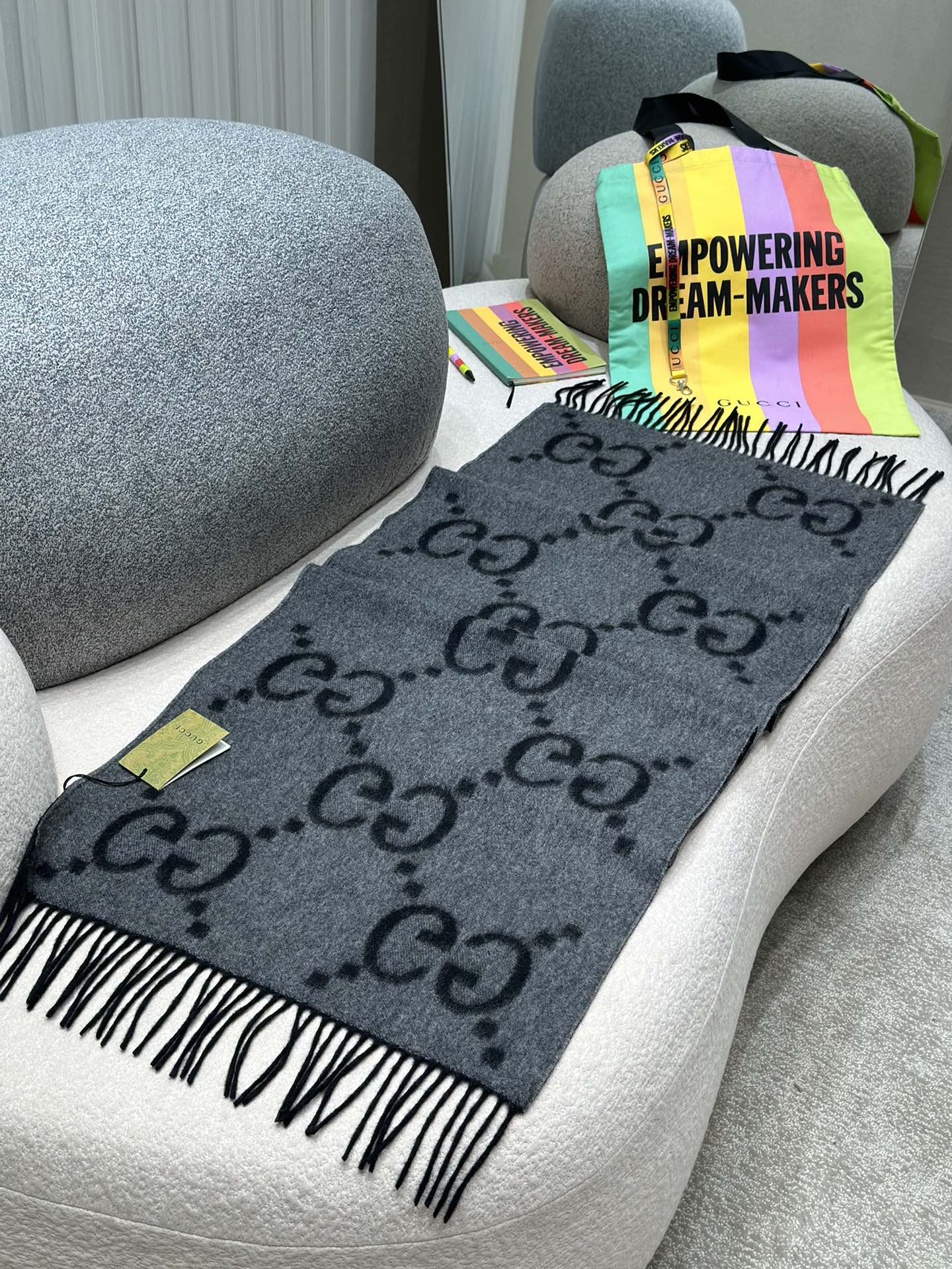 신조 / 구찌 스카프