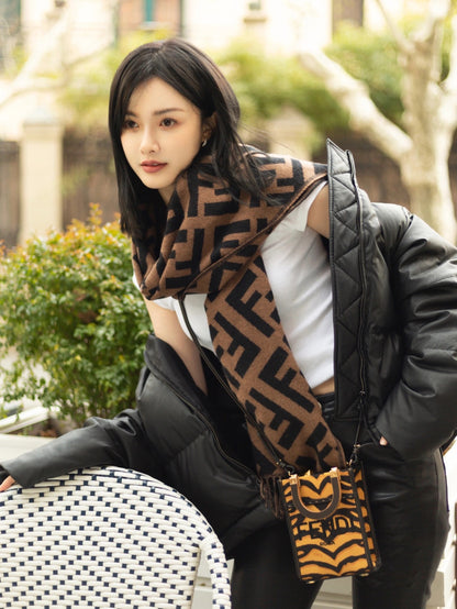 신조 / 펜디 스카프