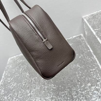 카타 / 더로우 겨드랑이