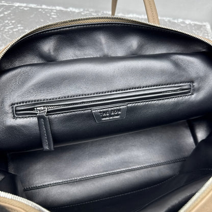 카타 / 더로우 겨드랑이