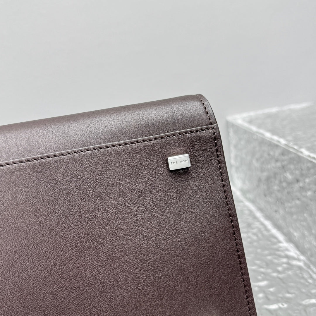 카타 / 더로우 말안장 가죽 커피색 가방