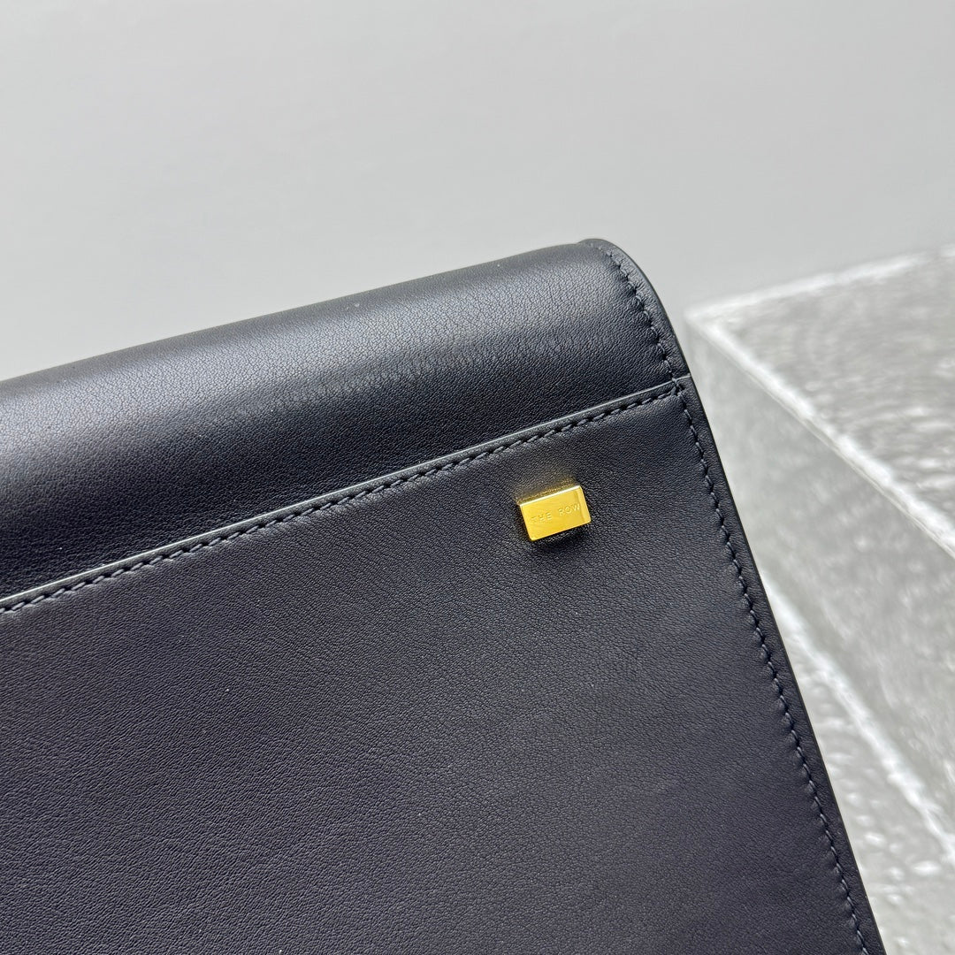 카타 / 더로우 미디엄 안장 가죽 블랙 가방