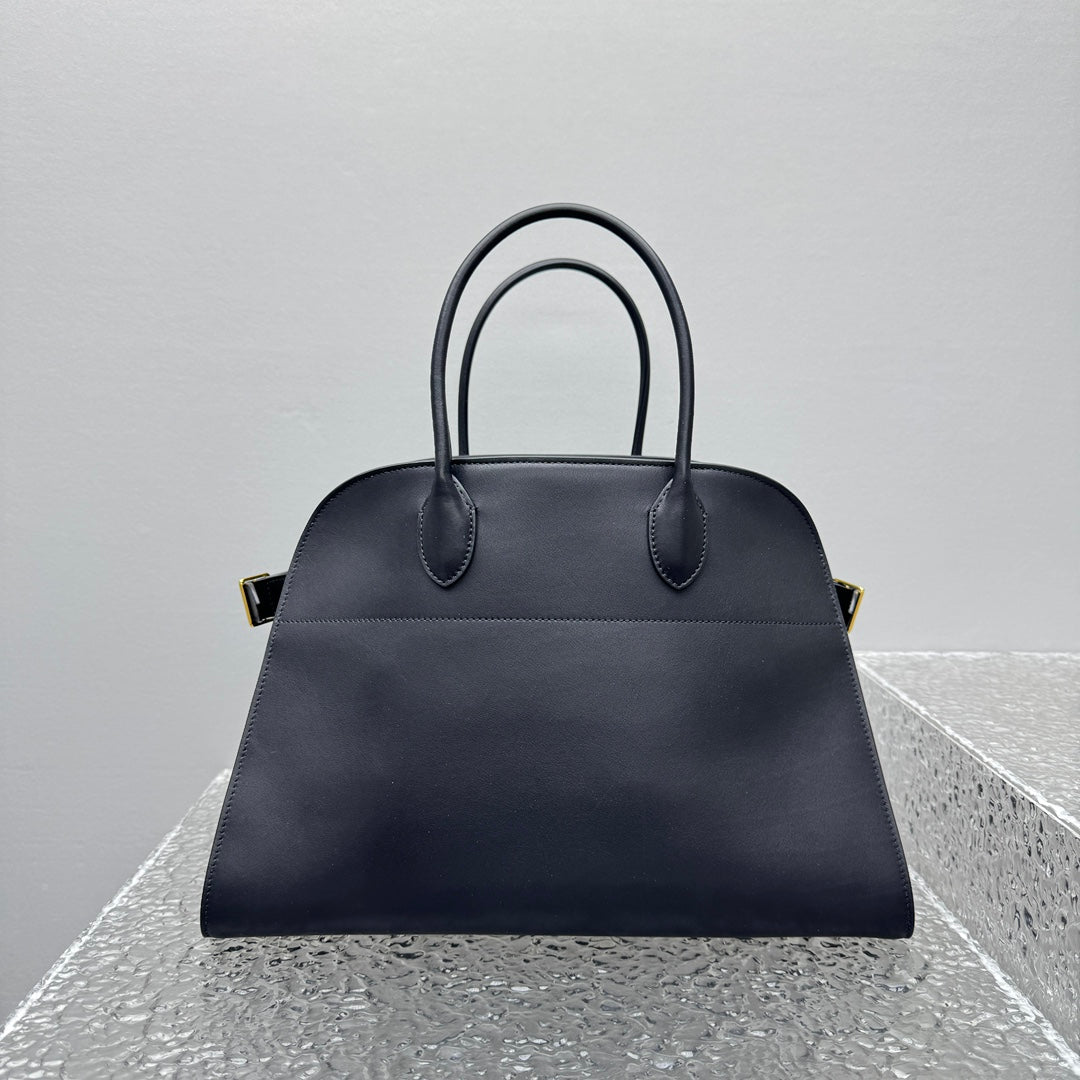 카타 / 더로우 미디엄 안장 가죽 블랙 가방