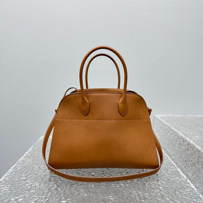 카타 / 더로우 안장 가죽 갈색 가방