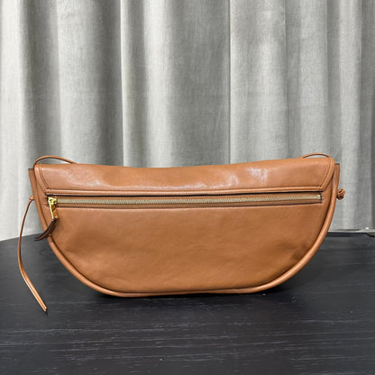 카타 / 셀린느 구불구불한 달 가방