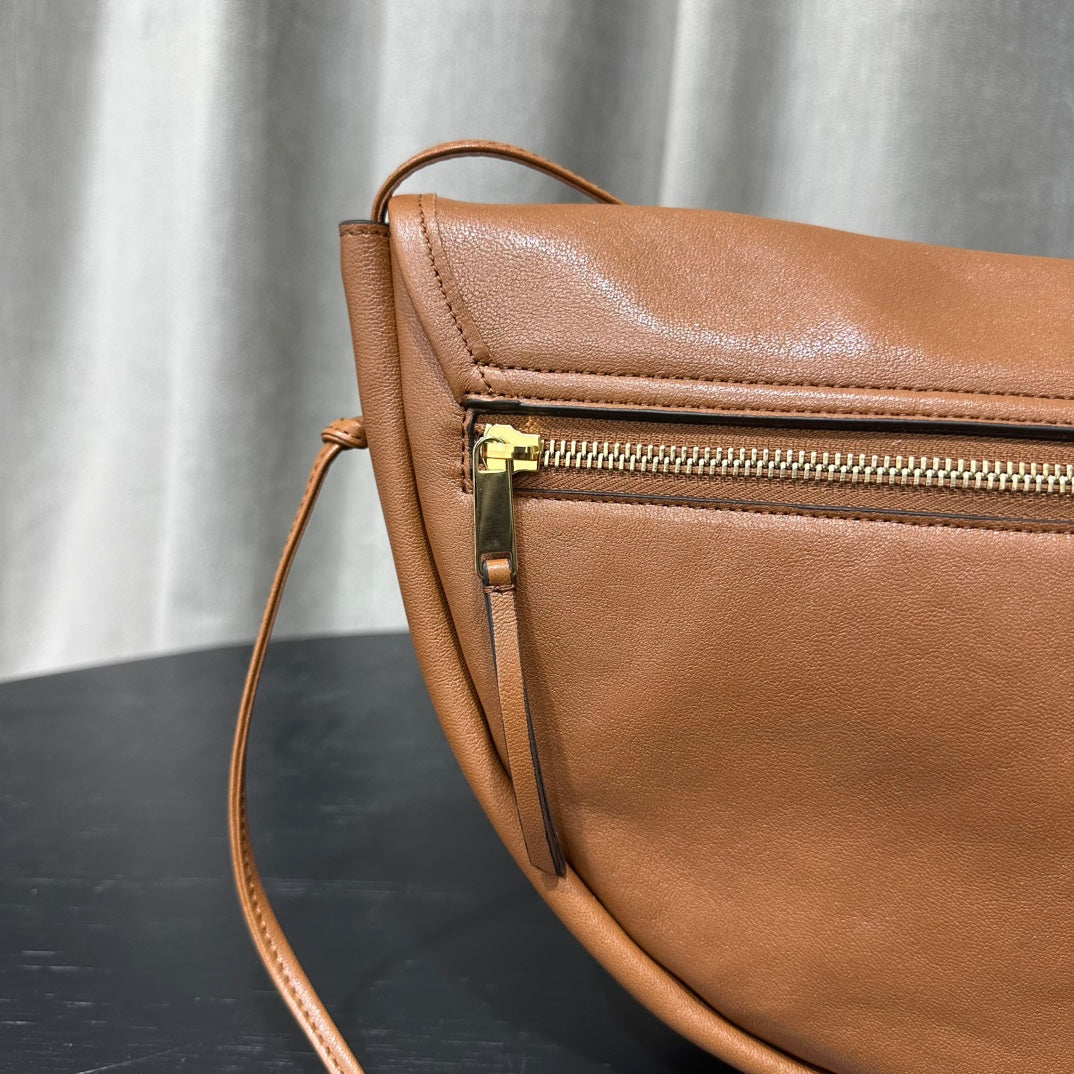 카타 / 셀린느 구불구불한 달 가방