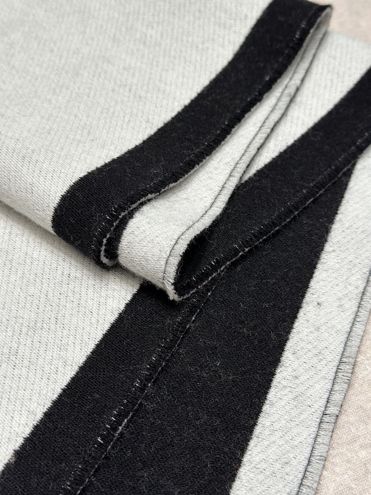 신조 / 샤넬 스카프