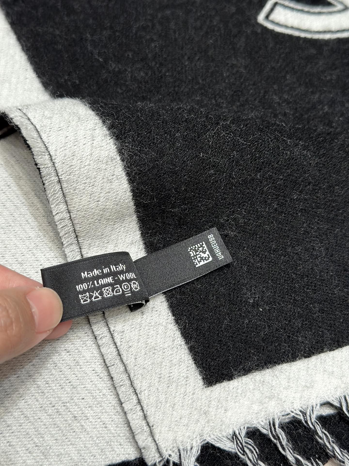 신조 / 샤넬 스카프