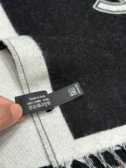 신조 / 샤넬 스카프