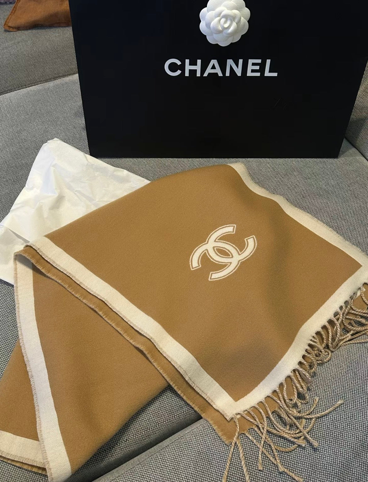 신조 / 샤넬 스카프