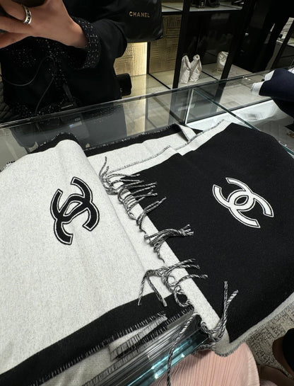 신조 / 샤넬 스카프