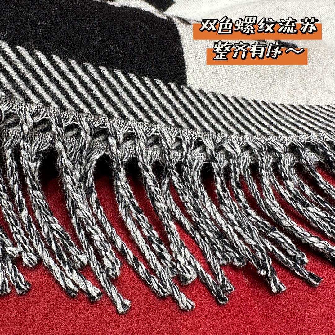 신조 / 샤넬 스카프