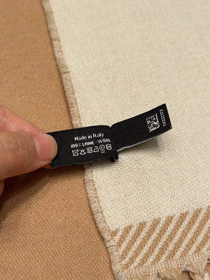 신조 / 샤넬 스카프