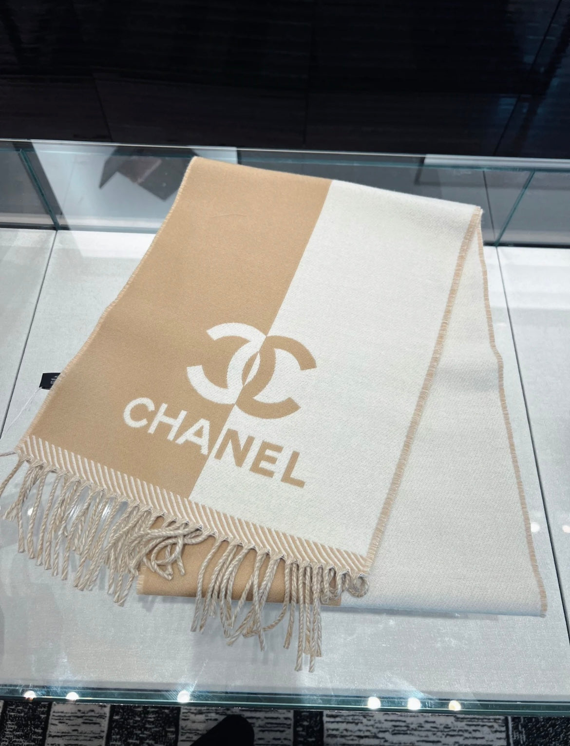 신조 / 샤넬 스카프