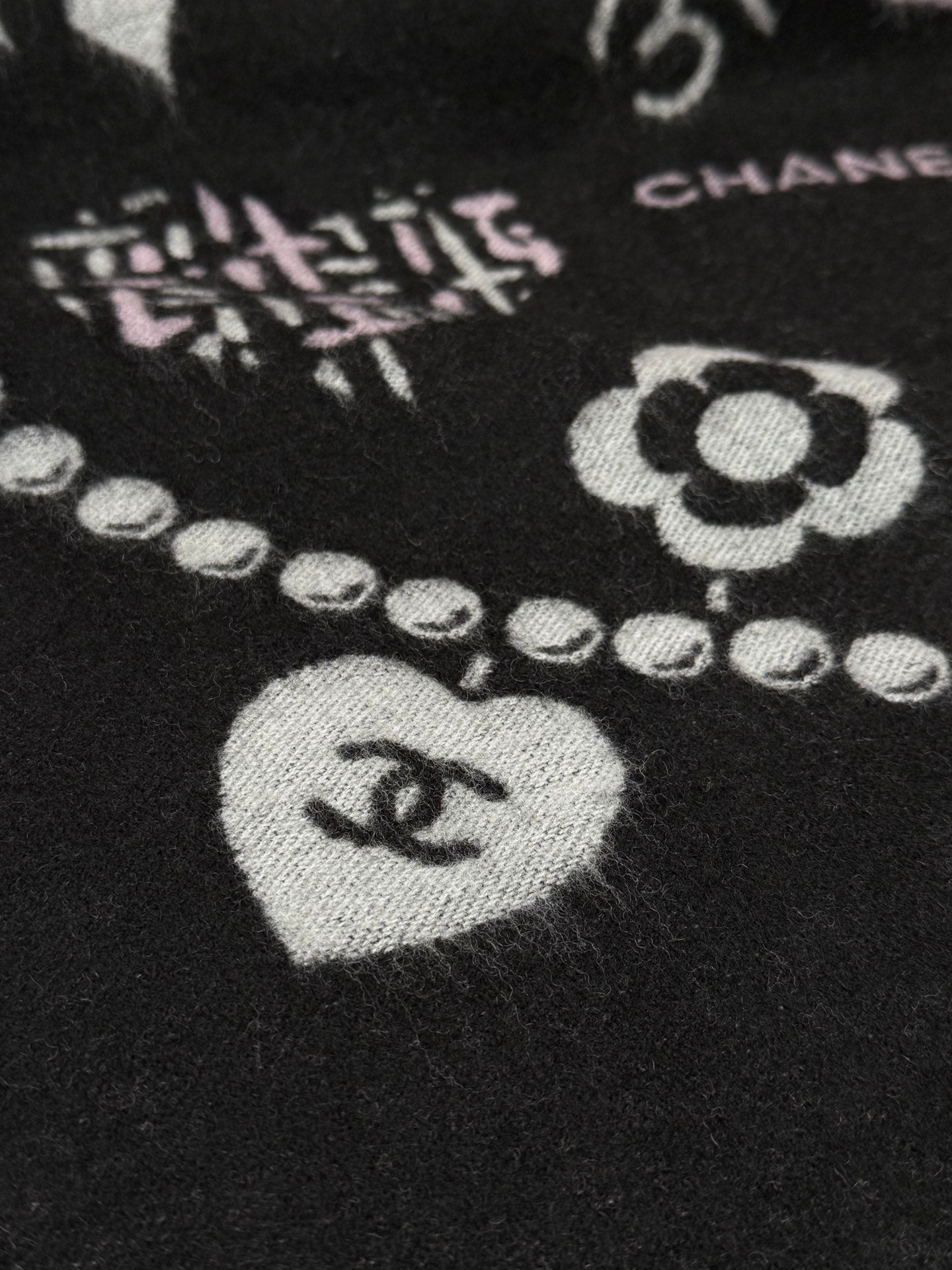 신조 / 샤넬 스카프