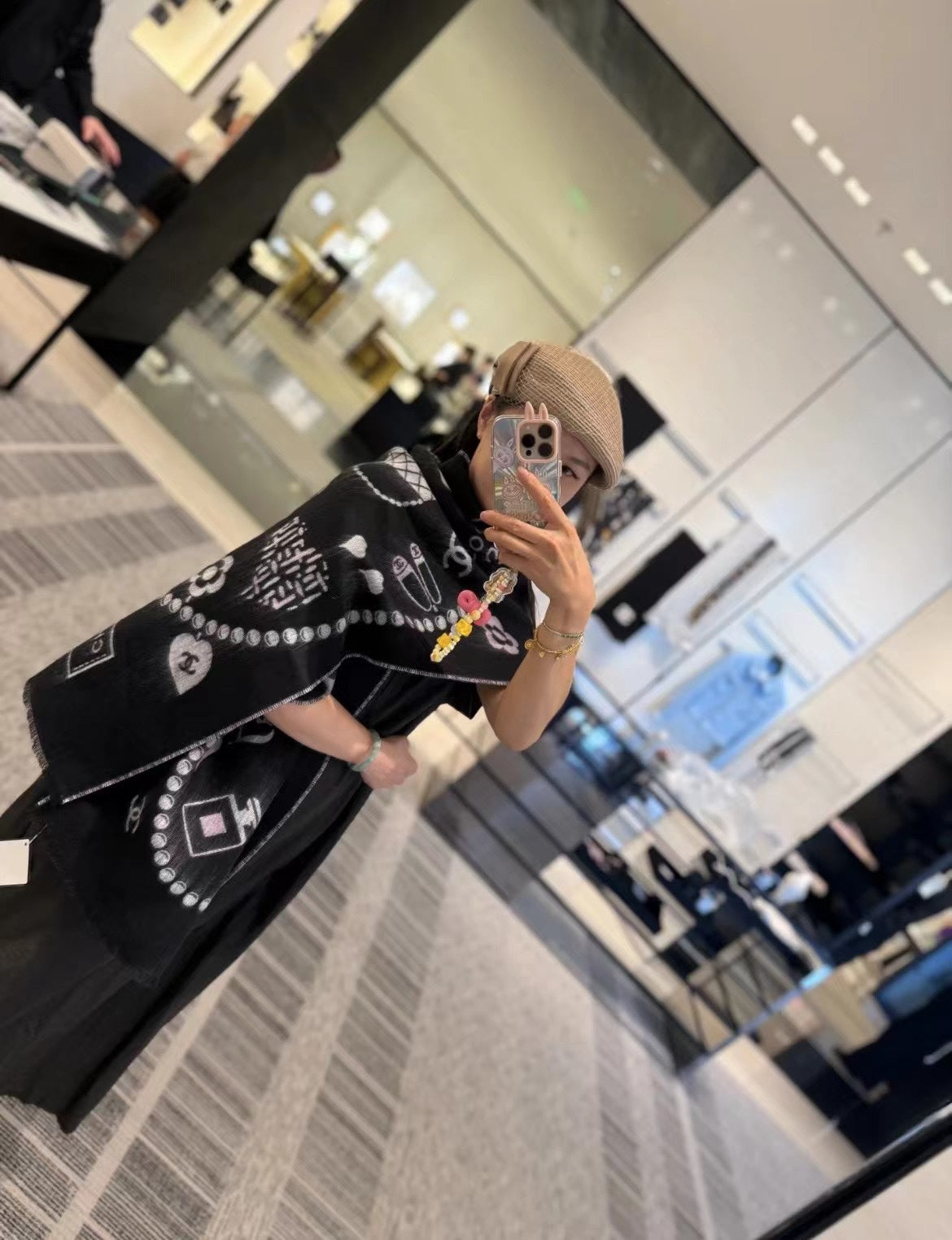 신조 / 샤넬 스카프