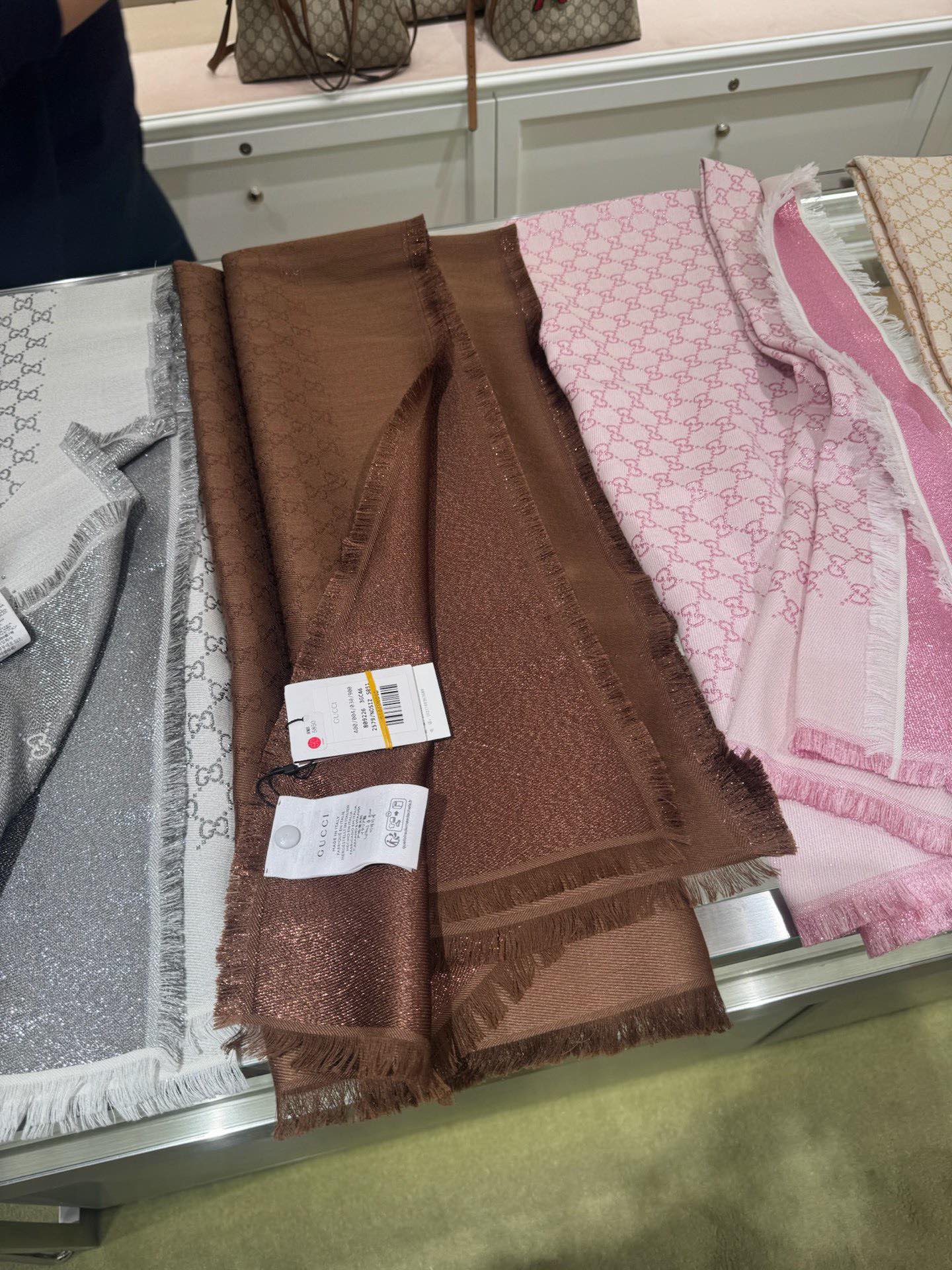 신조 / 구찌 스카프