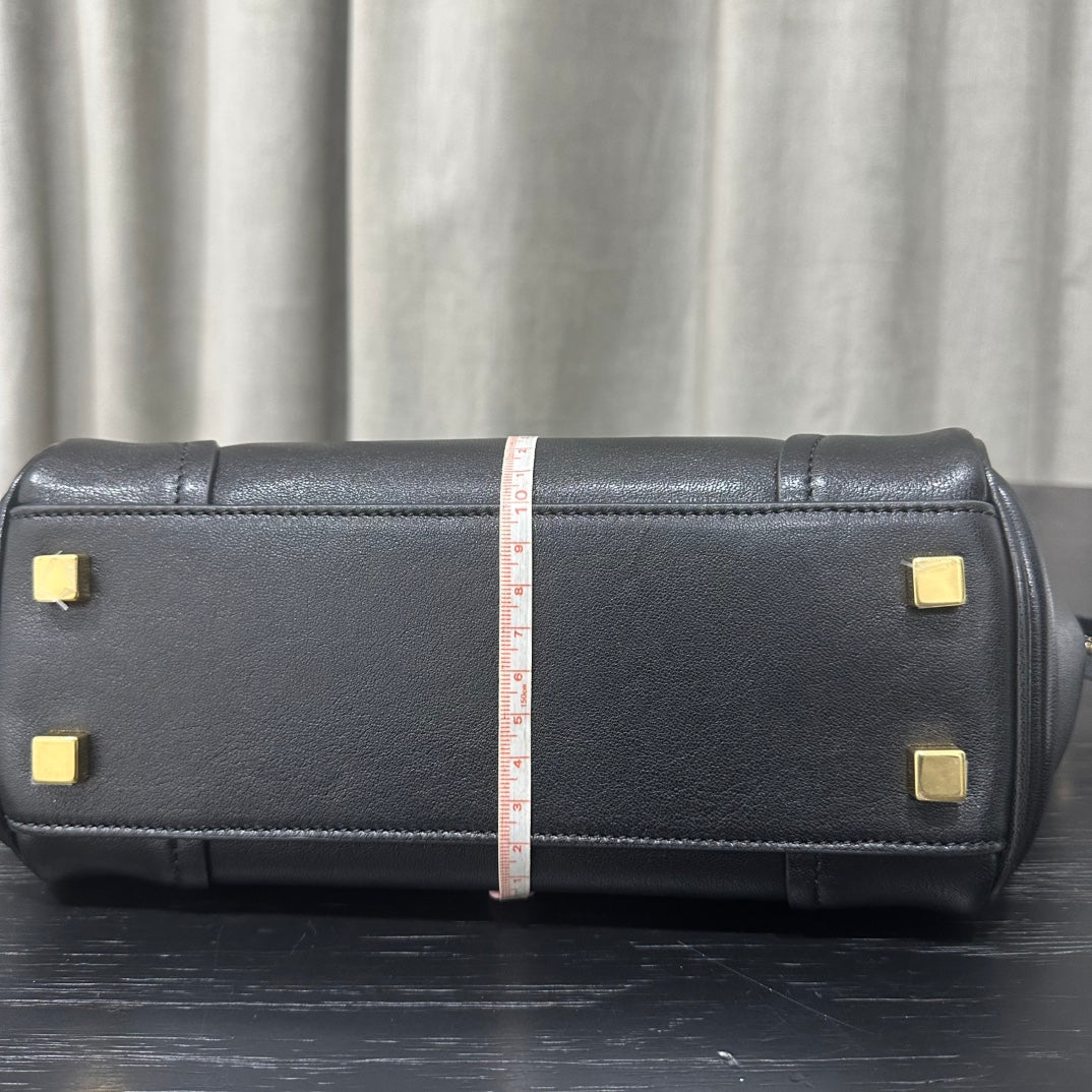 카타 / 셀린느 웃는 얼굴