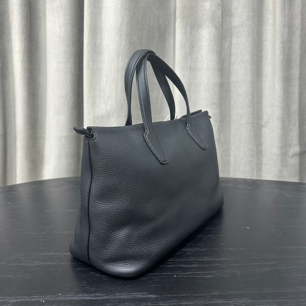 카타 / 더로우 핸드백