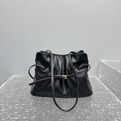 카타 / 프라다 구름백